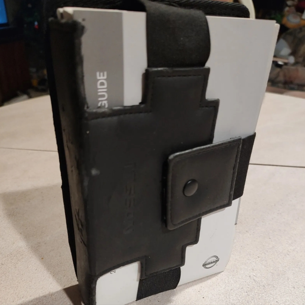 2011 Nissan AltimaOwners Manual with Case OEM M03B44004. Owners Manual Guide